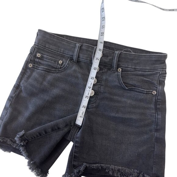 American Eagle Black Denim Mid Rise Distressed Shorts Women SZ 2 Button Fly - Picture 5 of 12